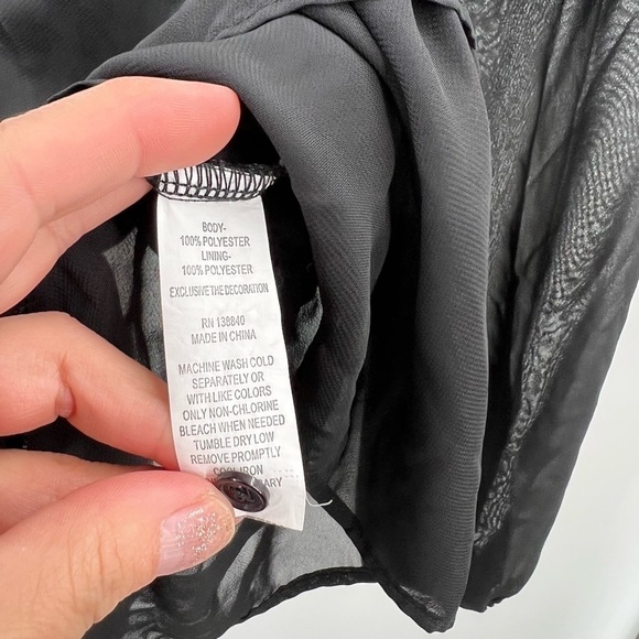 Kidpik Embroidered Black Floral Blouse Girls XXL 16 - Picture 4 of 5